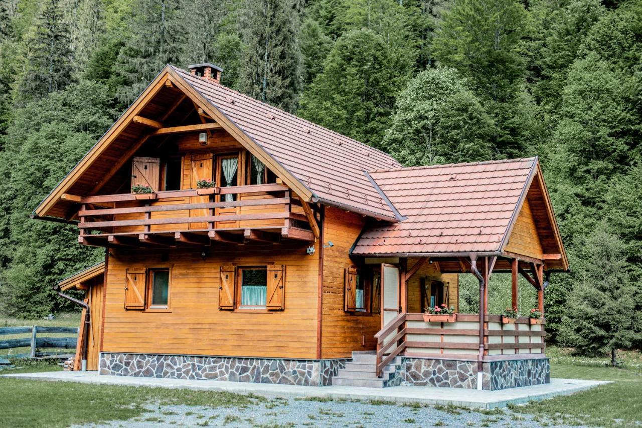 Central Chalet Varsag Zewnętrze zdjęcie