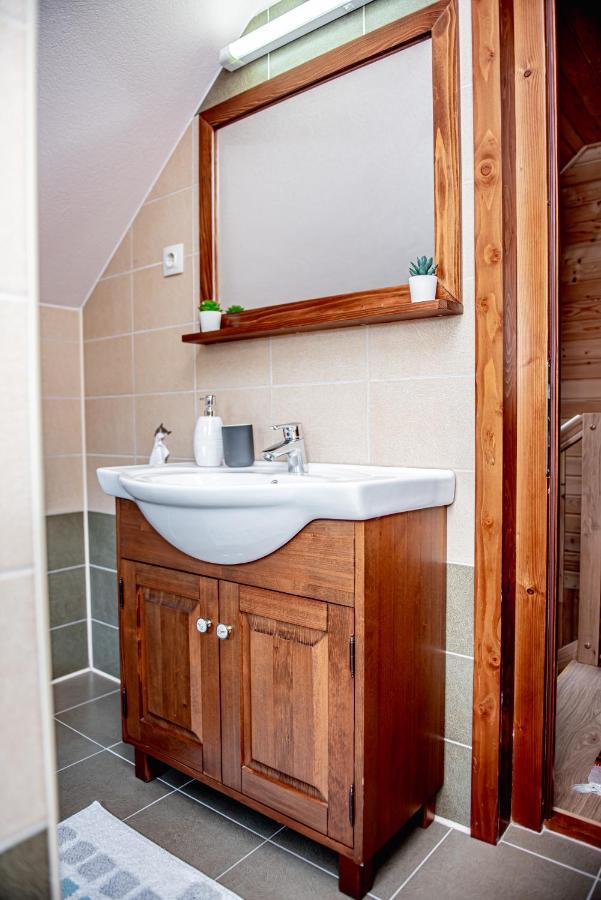 Central Chalet Varsag Zewnętrze zdjęcie